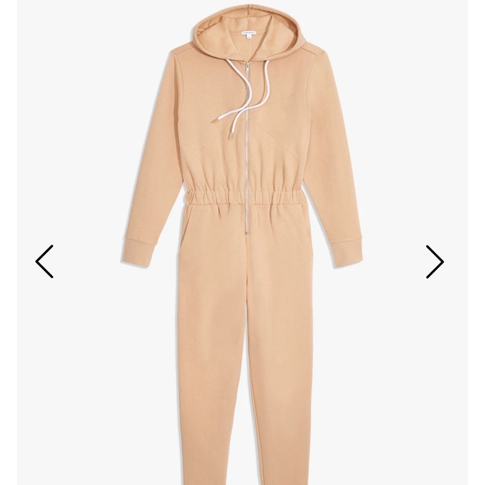 NWT!! WeWoreWhat Leisure Suit